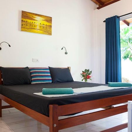 Alvas House Hotell Hikkaduwa Eksteriør bilde